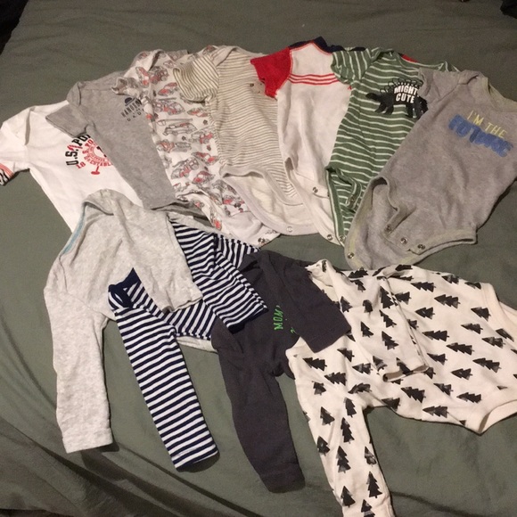 All 0-3 month clothing. Partially new. - Picture 1 of 8